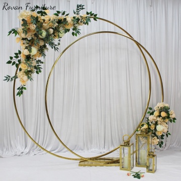 Luxury Gold Round Wedding Backdrop Design