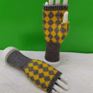 Jacquard Half-Fingerless Knitted Gloves - Acrylic Gloves for Winter Sports and Cycling