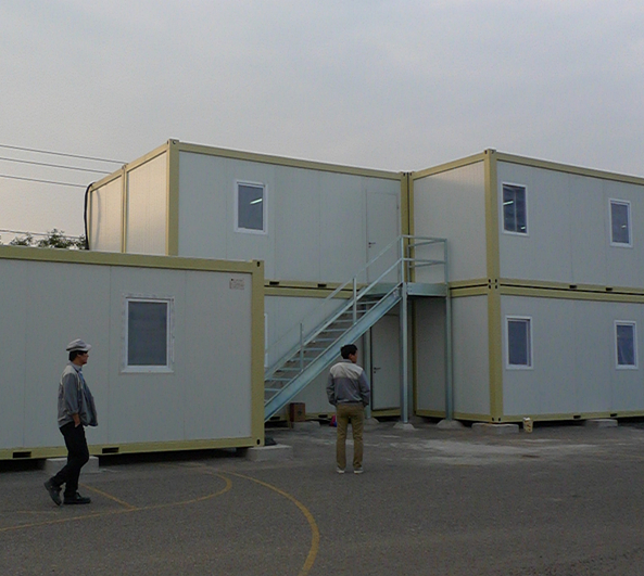 Portable and Flexible Combined Container Modular House