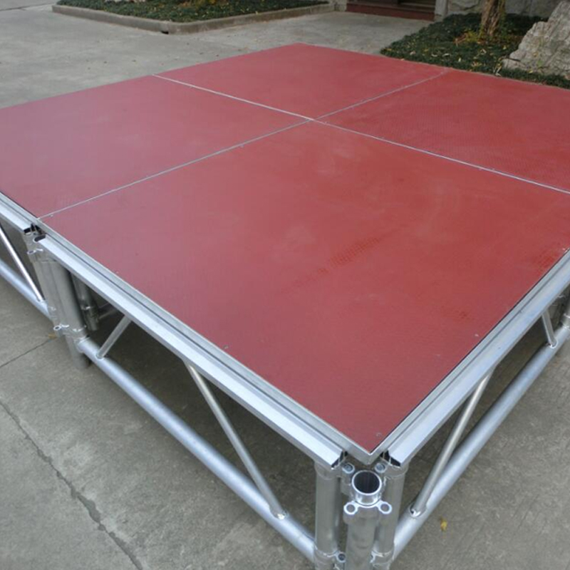 Innovative Custom Stage Installations