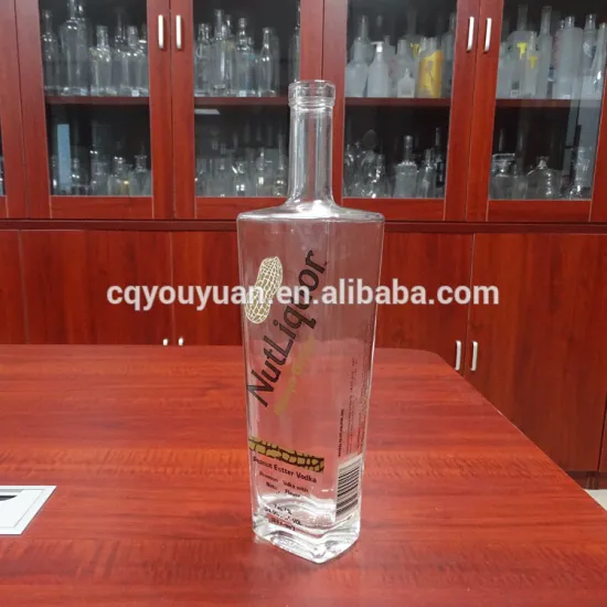 Fancy empty flask 750 ml liquor glass bottle with cork top