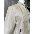 Veste en cuir souple pour dames pu