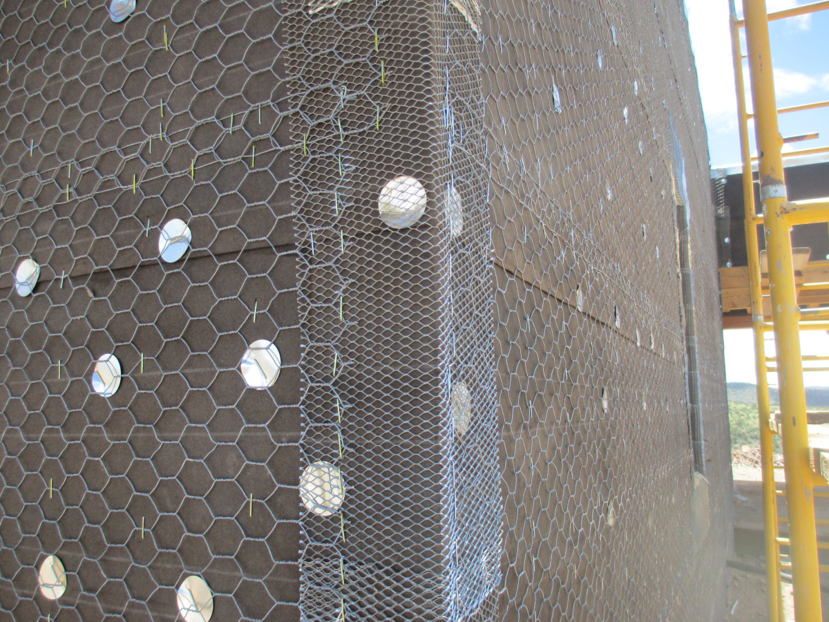 Chicken Wire Mesh in Plastering. Chicken wire has specific properties…, by  Al Miqat Hardeware