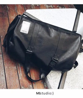 Fashionable pu sports fitness travel bag
