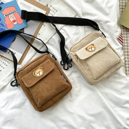 Bolsas da moda com patches bordados em tela