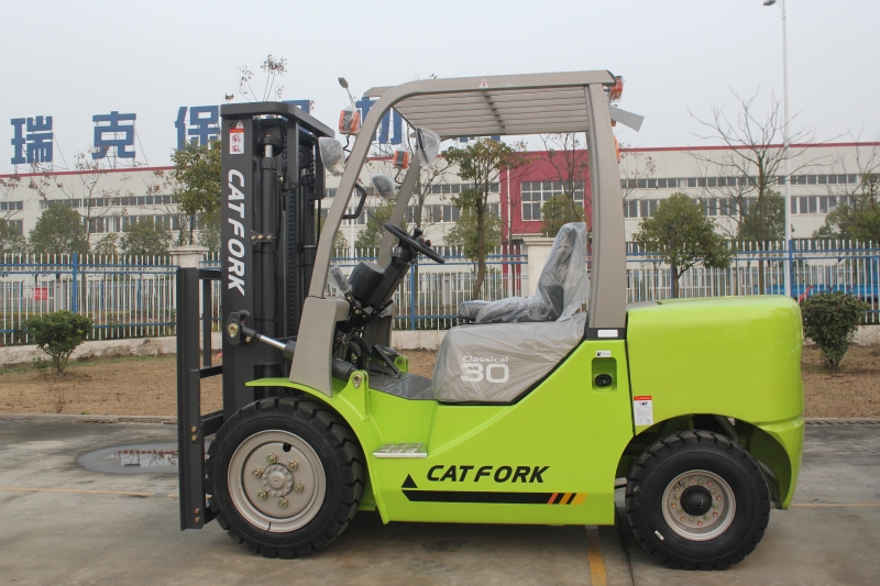 FORKLIFT DIESEL 3 TON