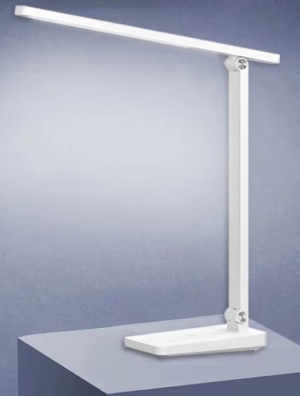 Darren Smart Desk Lamp 3i