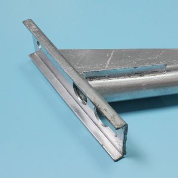 Braço de suporte para luminária de aço galvanizado