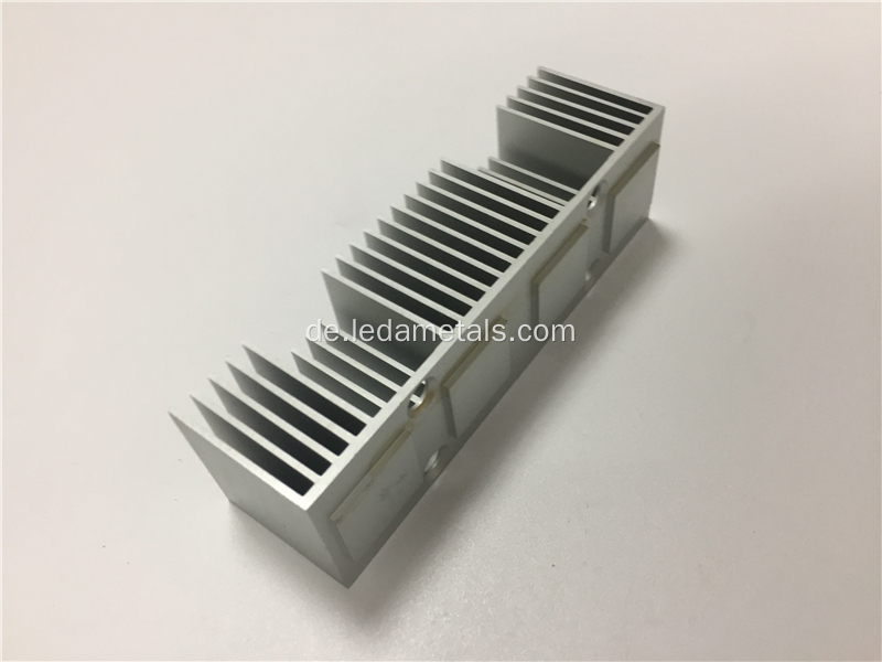 Benutzerdefinierte 6063 Anodizierte Gehäuse Aluminium Extrusion Kühlkörper