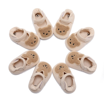 Soft and Cute Infant Toddler Bear Bunny Design Crib Walking Shoes for Boys and Girls with Non-slip Soles and Cartoon Patterns