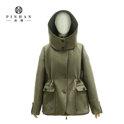 Luxury Designed Lady Woolen Stitched Puffer Jacket with Big Hood and Turn-down Collar