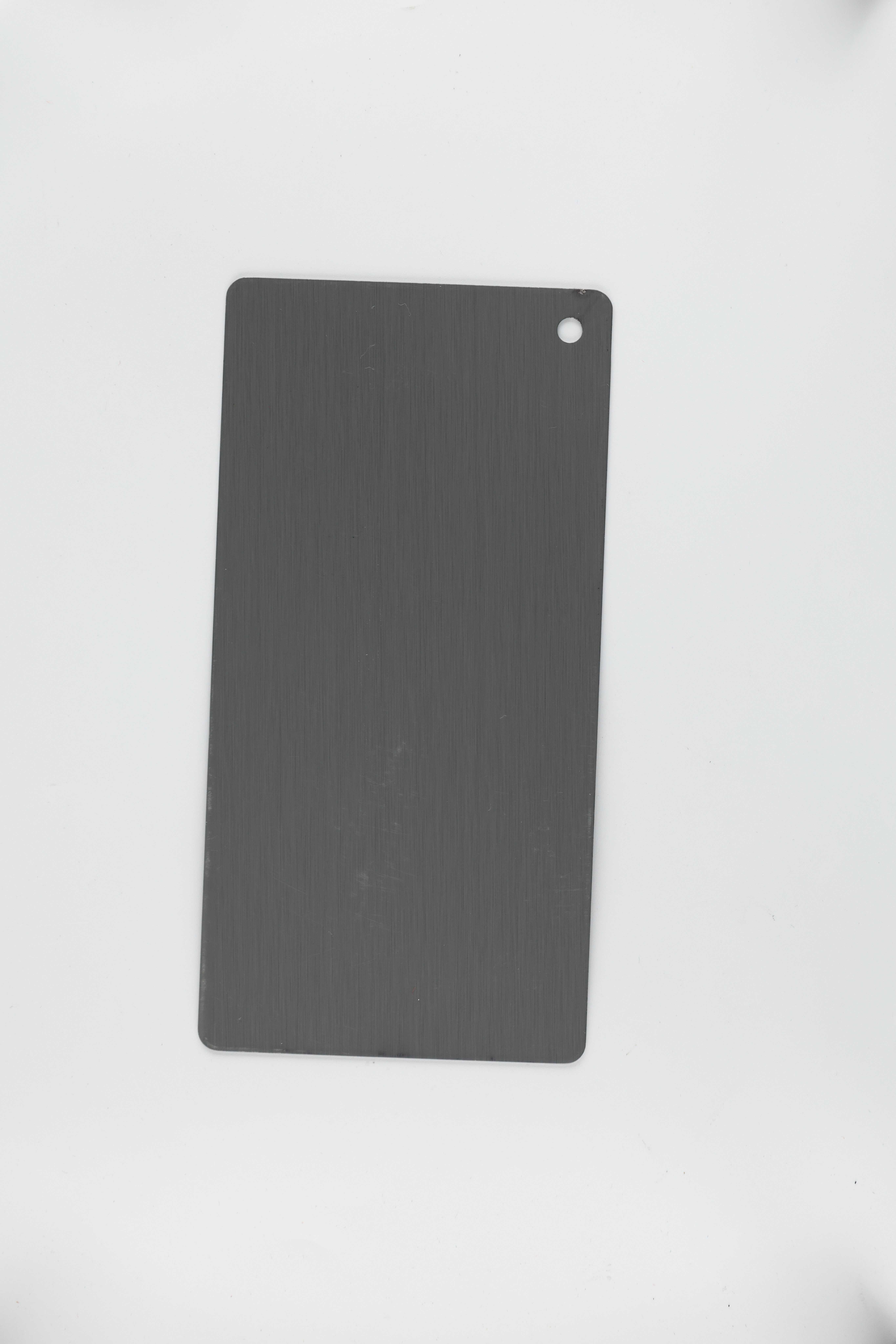 ग्रेफाइट ग्रे रैखिक लकड़ी की बनावट का पास से चित्र