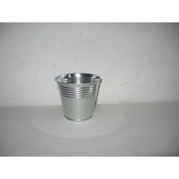 Metal bucket