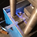 Machine à fabriquer des crampons