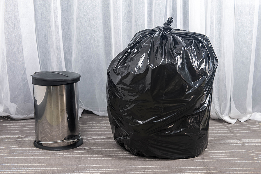 PE Plastic Black Waste Bags on Roll