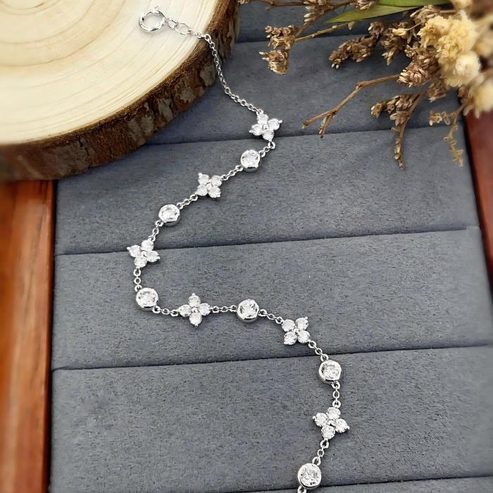 Vòng tay trạm kim cương trồng trong phòng thí nghiệm vàng trắng 18K