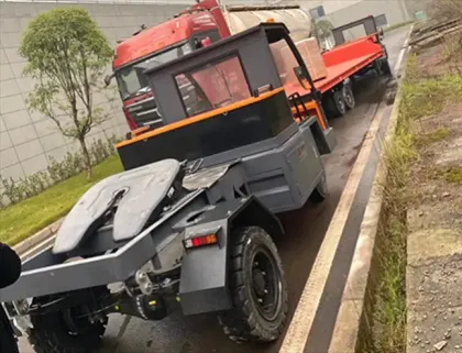 30T Semi Trailer Battery Tractor