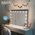 Espejo de sobremesa LED regulable con maquillaje iluminado Hollywood de SALLY