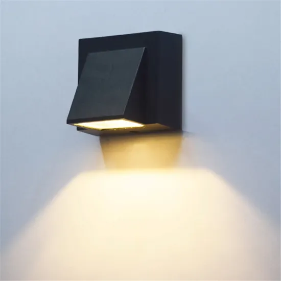 IP65 Outdoor Waterproof LED Wall Lamp for Gardens and Courtyards