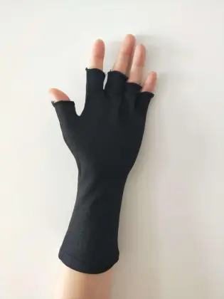 Long Wristed Nylon Gloves