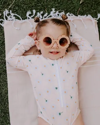 Hot Selling Children's Swimsuit with Sunscreen Protection