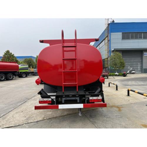 Dongfeng 4x2 Diesel Tanker Truck /5000 Liters Fuel Tank Truck