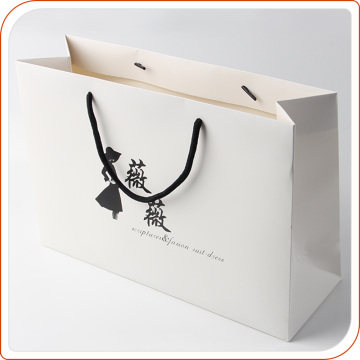 custom printed kraft paper bag for clothing packaging