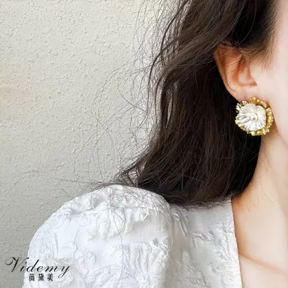 Gold and Silver Two-Tone Exaggerated Stud Earrings