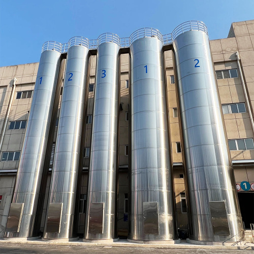 Tangki penyimpanan bahan baku outdoor besar yang efisien