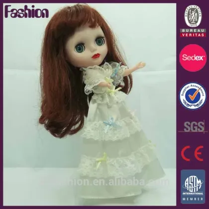 OEM fashion plastic doll, girls baby doll, kids toys doll