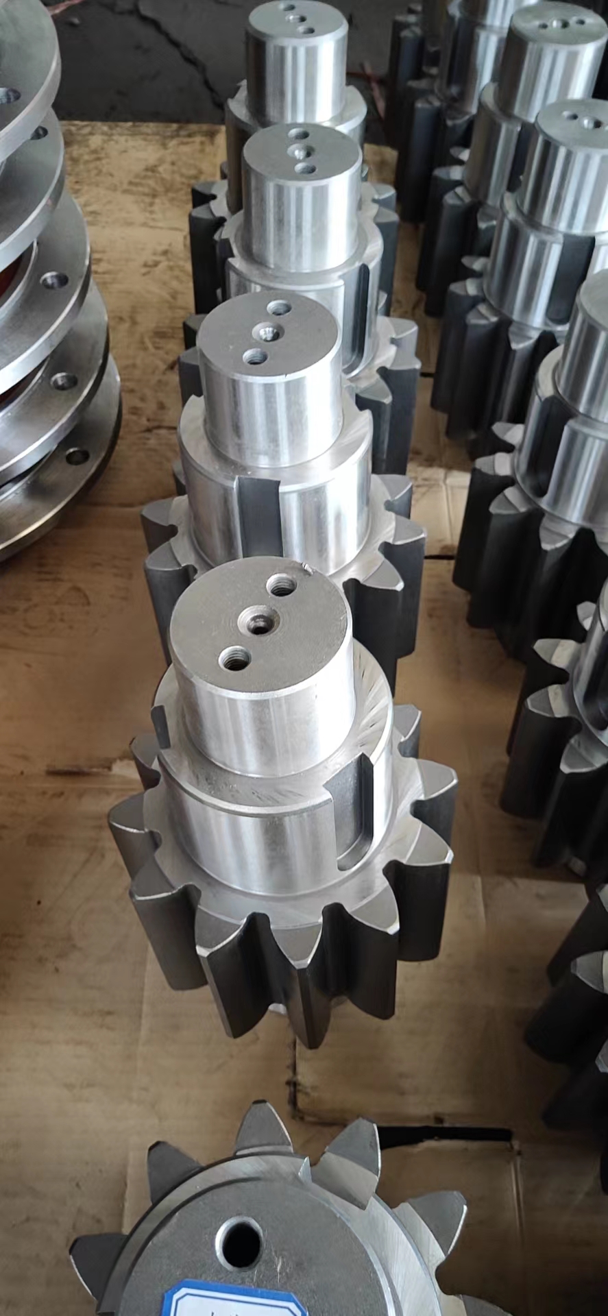 Shantui SD22 Bulldozer Pinion 154-27-11327