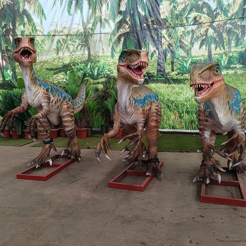 Life-size Animatronic Dinosaur Velociraptor