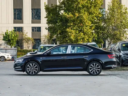 2025 Skoda Superb TSI280 DSG Premium