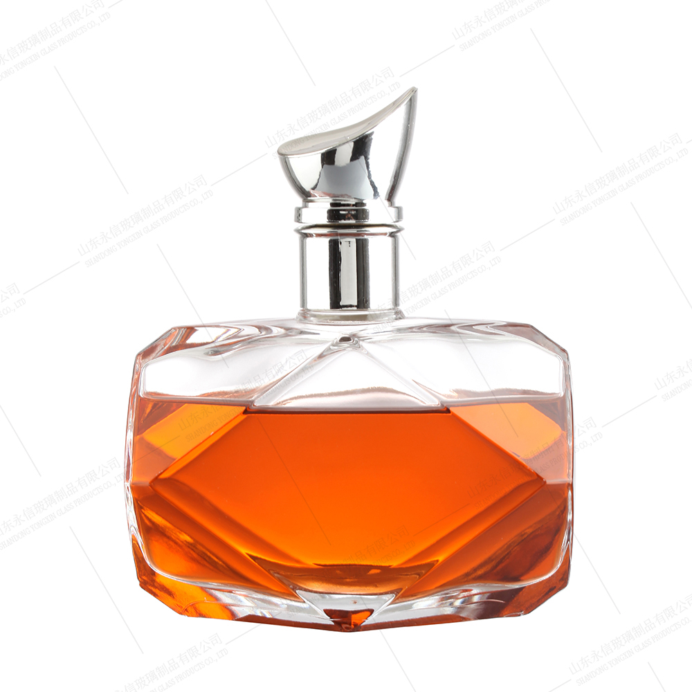 Customizable royal glass whiskey bottles provider