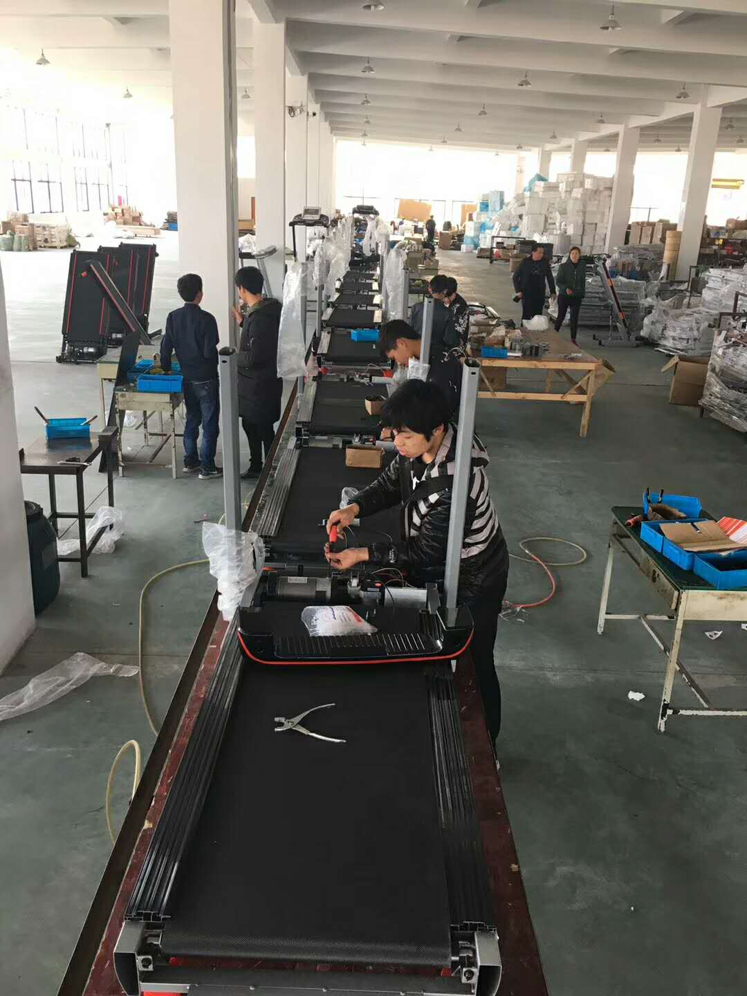 The Production Process of Commercial Treadmills