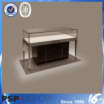 Hot sale fashion glass free standing display showcase