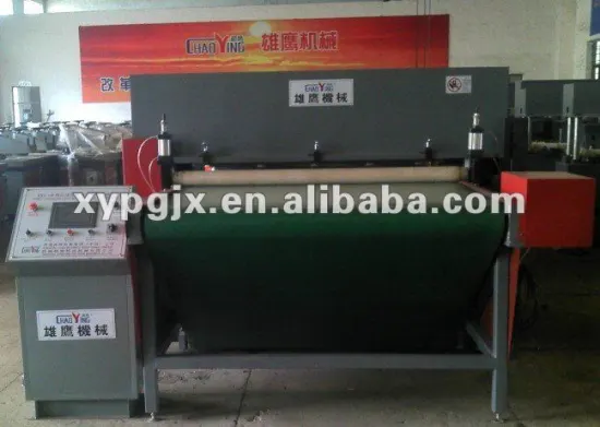 Automatic converyor feeding PLC hydraulic carpet cutting machinery
