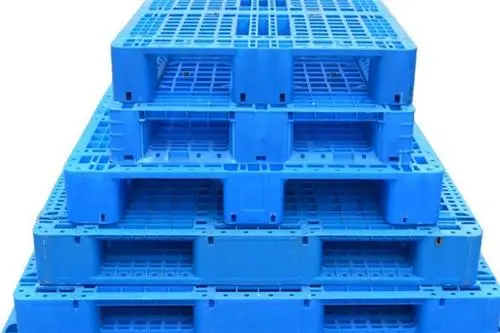 Injection plastic formwork mould