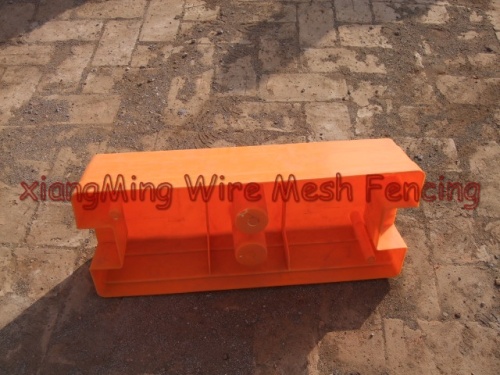 Injection Moulded Temporary Fence Feet with Conceret