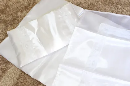 Pet Funeral Services: Say Goodbye with Comforter Hagoromo Swaddle Coffins for Pets