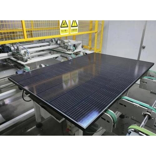 Exploring the TOPCON 16BB: A Comprehensive Look at its 420W and 425W All-Black Dual Glass Solar Panels