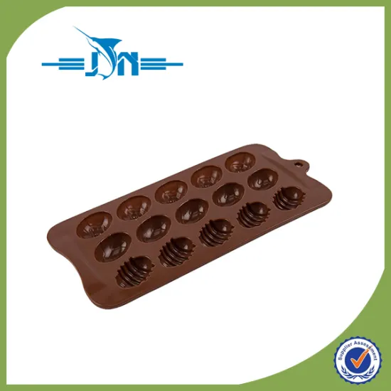 FDA approved Silicone flower shape ice mold easy to carry