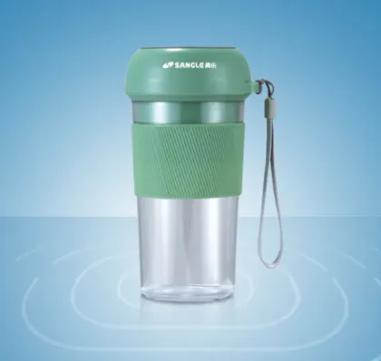 Mini Portable USB Rechargeable Juicer Blender