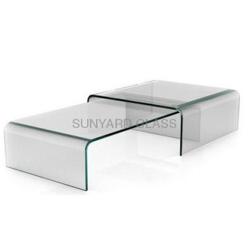 Curved glass nest table