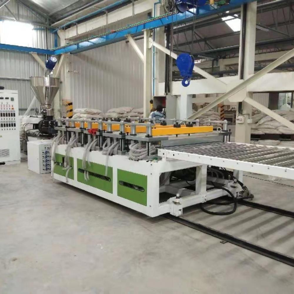 New design pvc skinning foam board making machine