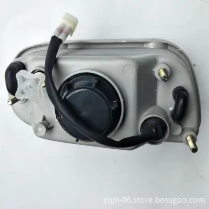 Sinotruk CDW Truck Fog Light FG9604720003" could be suitable as a title for a search engine query. However, if we are to make it