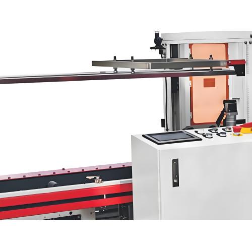 روبوت آلي لتركيب الكرتون عالي السرعة