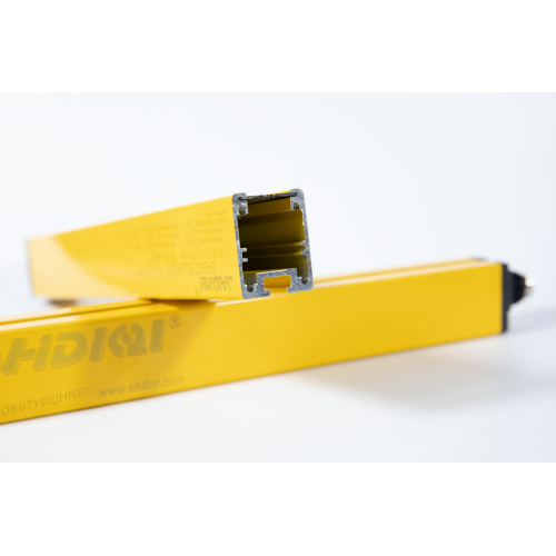 Водонепроницаемая световая завеса безопасности 20 мм.