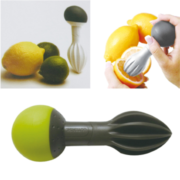 New design Plastic Lemon Squeezer