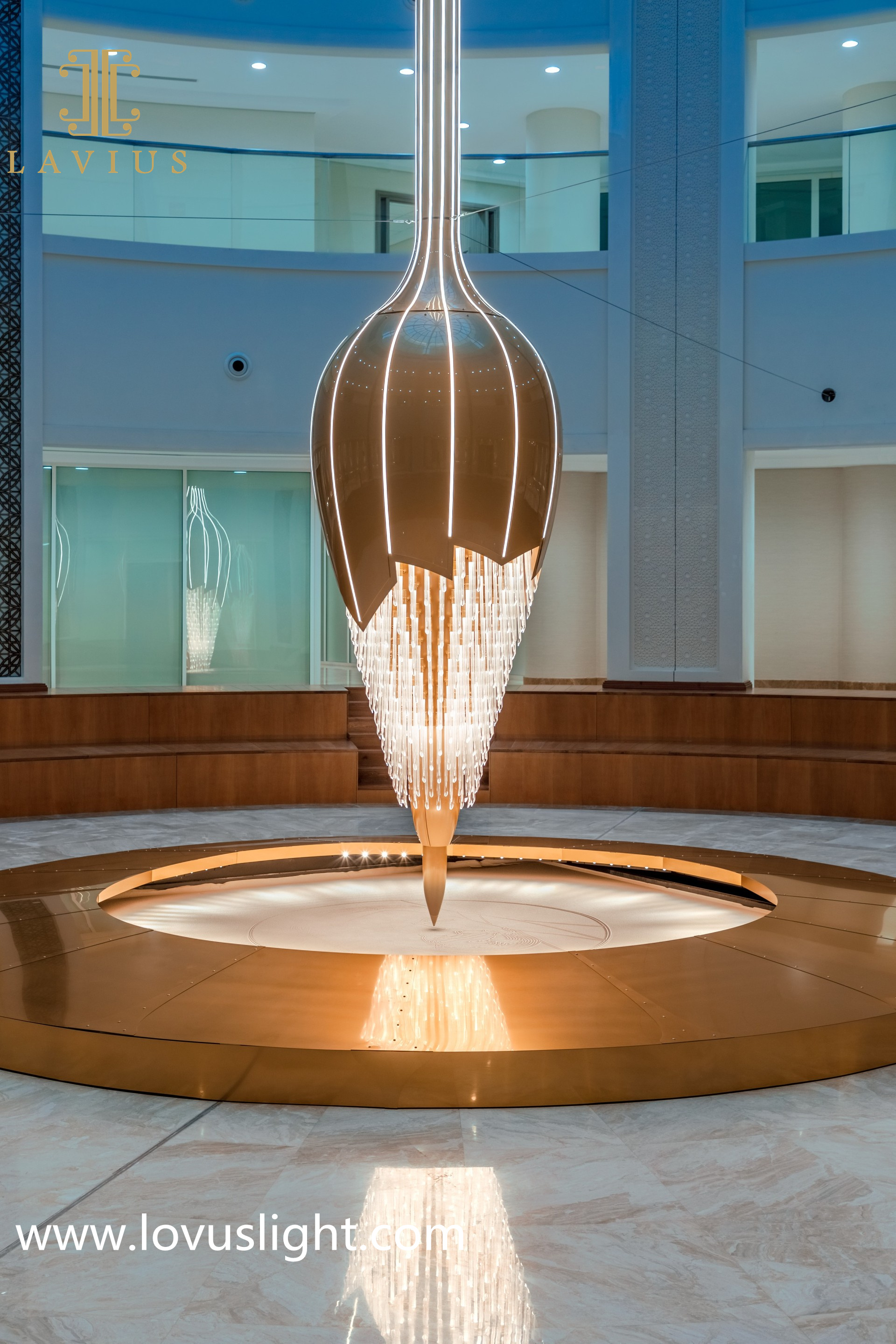 What are the characteristics and advantages of the crystal chandelier?